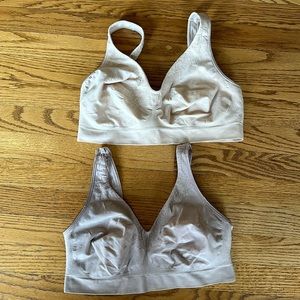 2 women’s Bali comfort bras, never worn, sz. XL